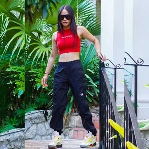 Meet your Posher, Jeromae danielle